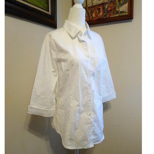 New Women’s White Button Down Shirt with 3/4 sleeves, size M/L